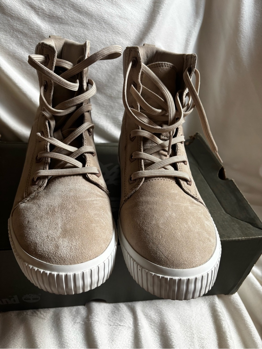 Timberland Light Beige Suede Skyla Bay 6-In High-Top Sneakers